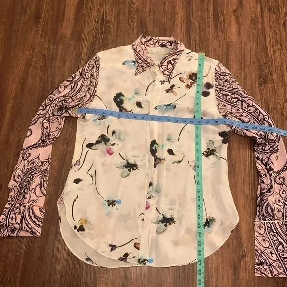 Robert Graham Silk Blouse French Cuff Long Sleeve Size Medium - Picture 4 of 10